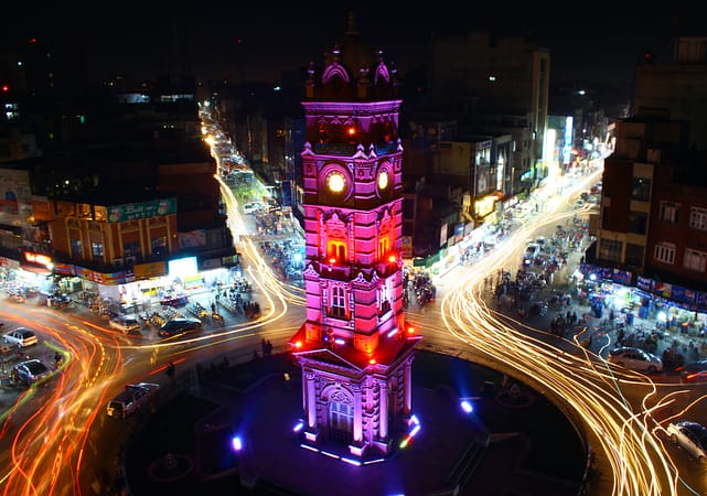Ghanta Ghar (Clock Tower) Chowk in Faisalabad ta night